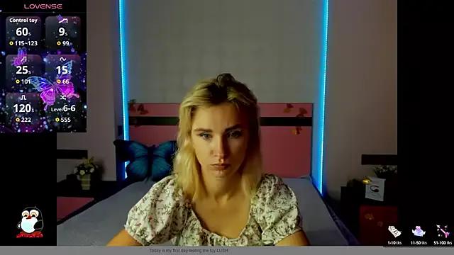 MeryMidnight from StripChat is Freechat