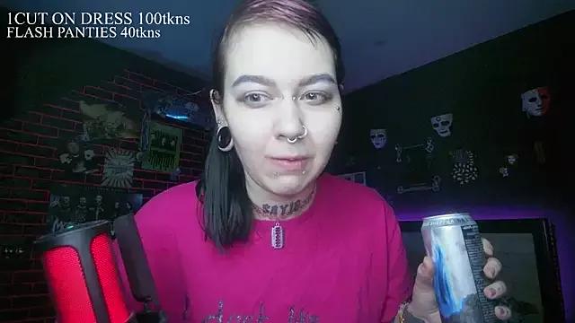 Discover our girls online shows and discover the company of countless livestreamers, with stunning shapes, sex toys and more.