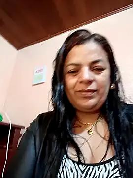 Mia-Glow from StripChat is Freechat