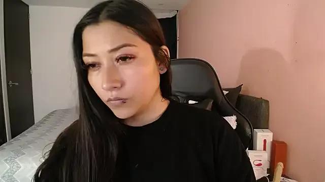 Mia_1120 webcams show profile image 