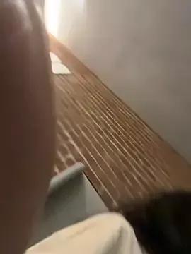 Photos of Mia_170310 from StripChat is Freechat