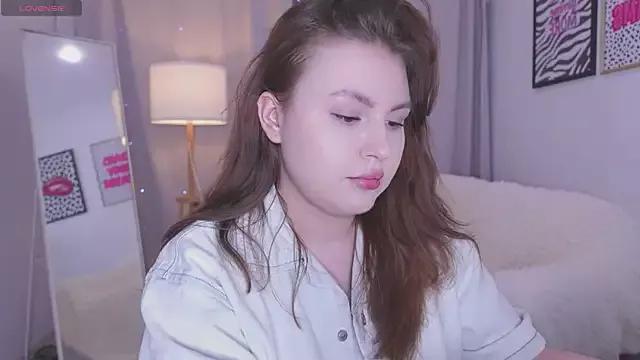 Mia__Peach from StripChat is Freechat