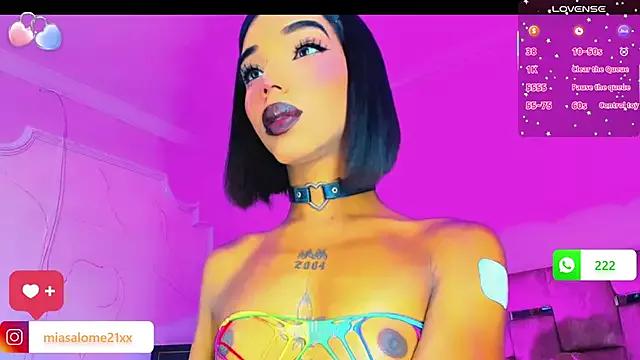 Mia_Castro_xx from StripChat is Freechat
