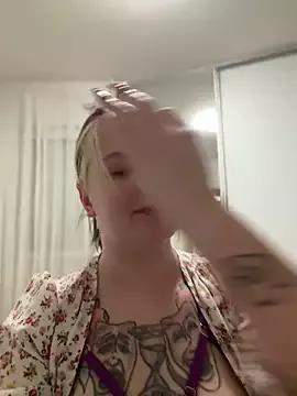 Mia_Kamp webcams show profile image 