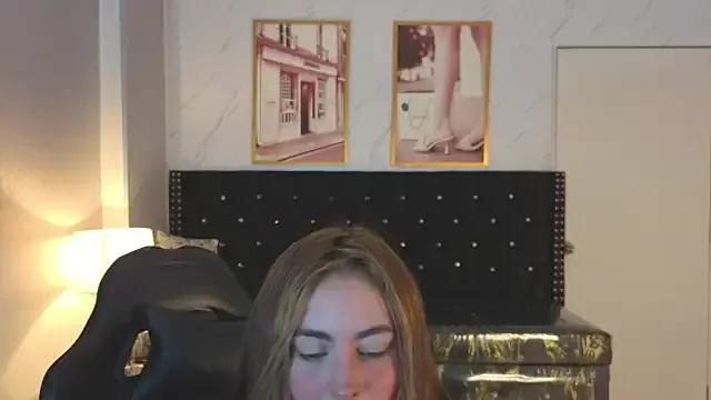Mia_millan_b webcams show profile image 