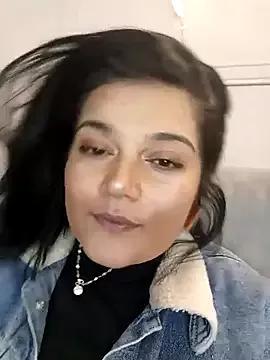 Mia_traveluxe webcams show profile image 