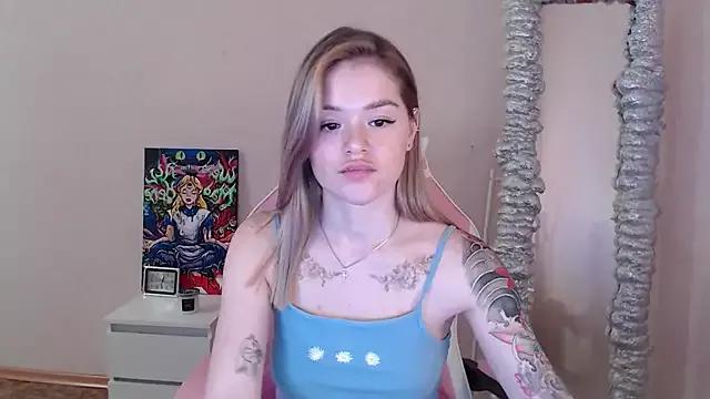 miaacatt from StripChat