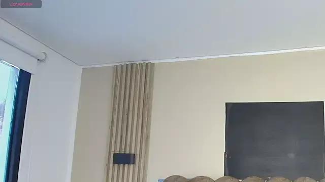 MiaHotmez webcams show profile image 