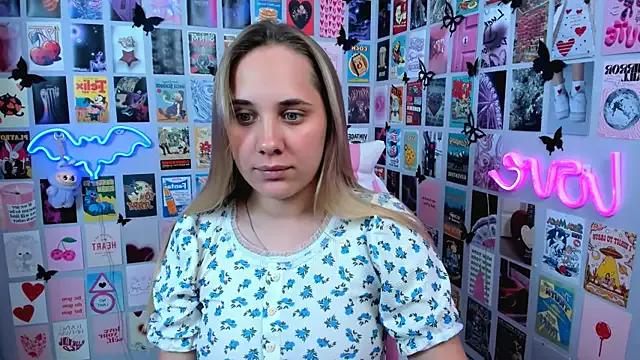 MiaMilas from StripChat