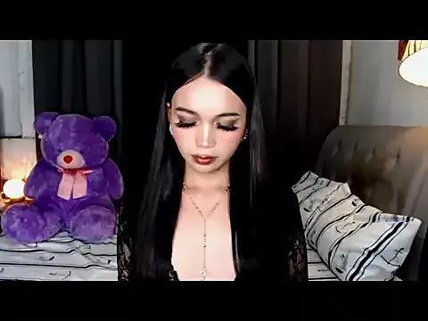 MiaMow from StripChat