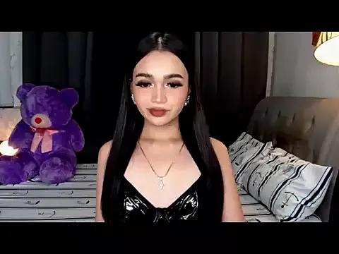 MiaMow from StripChat