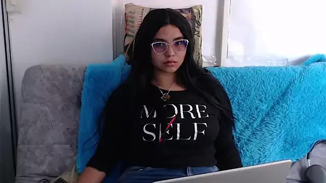 Miapeyton from StripChat is Freechat