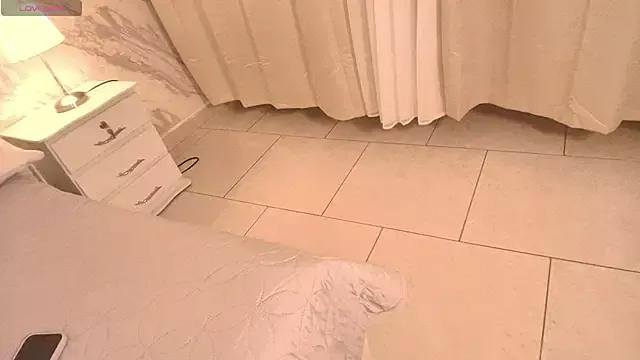 miarestrepoo from StripChat is Freechat