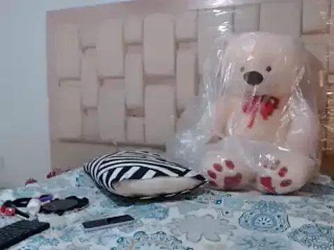 michellgamboa from StripChat is Freechat