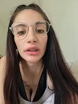 Michou02xXx webcams show profile image 