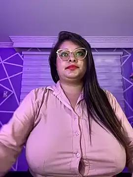 MiiaaJoness from StripChat