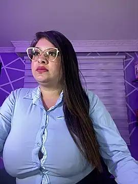 MiiaaJoness from StripChat