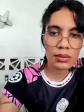 miiavaens from StripChat