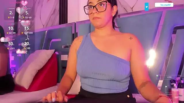 miilaklum from StripChat