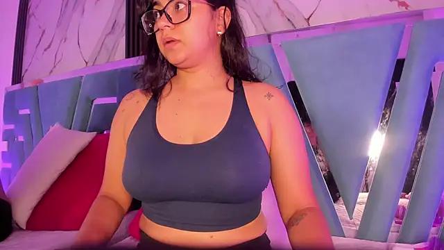 miilaklum from StripChat