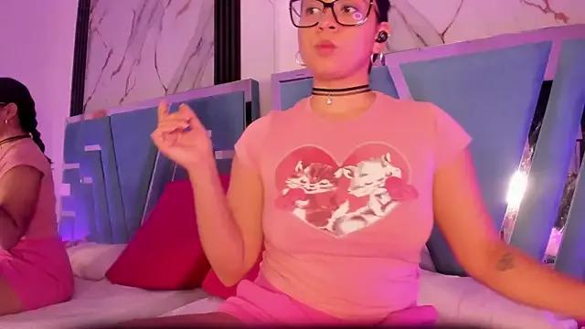 miilaklum from StripChat