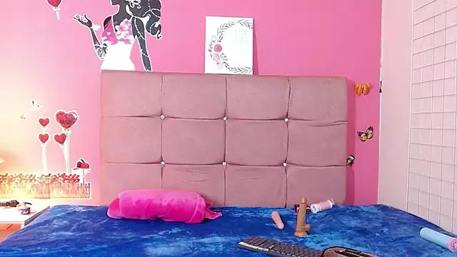 mikaela_iris from StripChat is Freechat