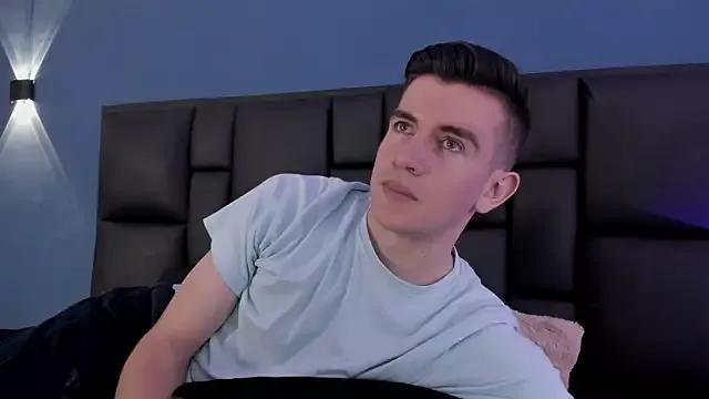 MikaelSlow from StripChat is Freechat