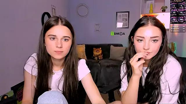 miki-niki from StripChat