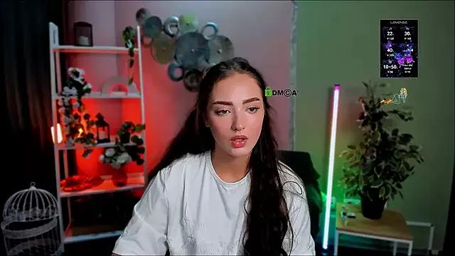 miki-niki from StripChat