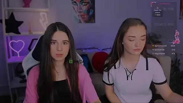 miki-niki from StripChat