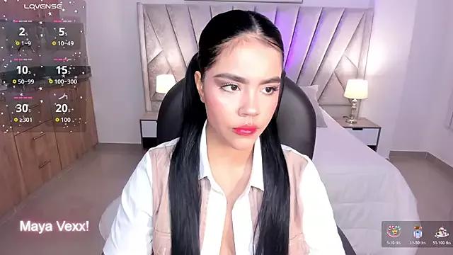 Mila_blaze from StripChat is Freechat