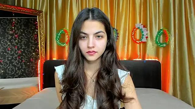 Discover our girls online shows and discover the company of countless livestreamers, with stunning shapes, sex toys and more.