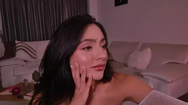 Milana_De from StripChat is Freechat