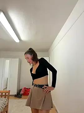 Photos of MilaRenee from StripChat is Freechat