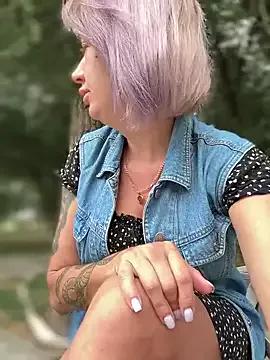 Milena-MilfaXXX from StripChat is Freechat