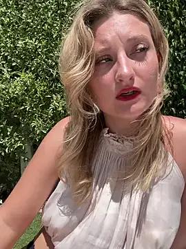 Photos of MileySummer from StripChat is Freechat