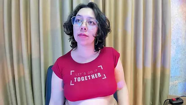 Milie_yue from StripChat