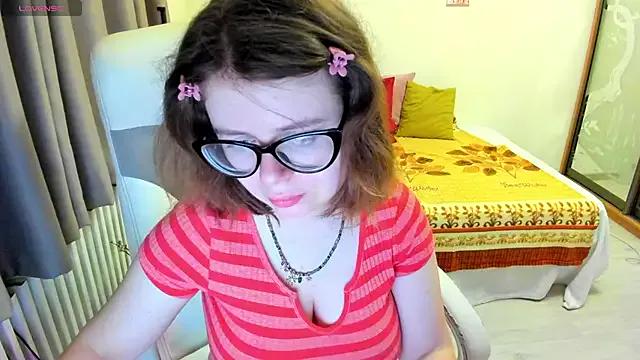 MilisaSweet777 from StripChat