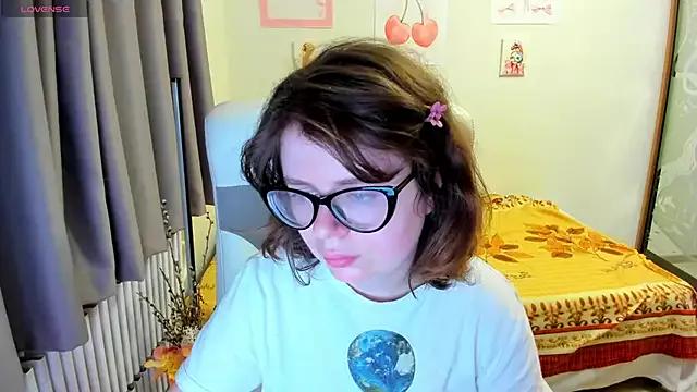 MilisaSweet777 from StripChat