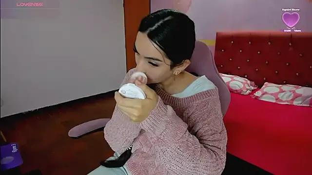 milk_candy18 from StripChat is Freechat