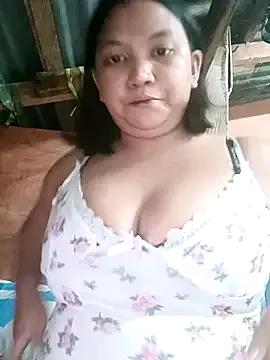 milkytitsmom4u from StripChat is Freechat
