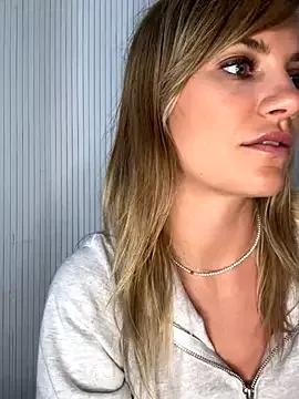 Milla__one from StripChat