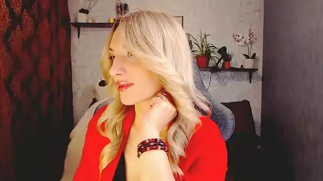 MillaXQueen from StripChat