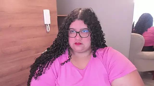 MilleyCollins from StripChat is Freechat