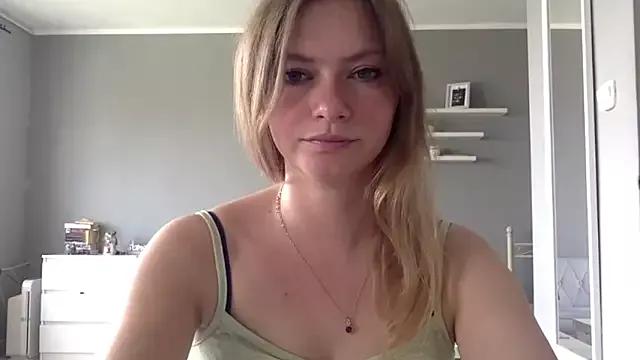 Photos of MillieShow from StripChat is Freechat