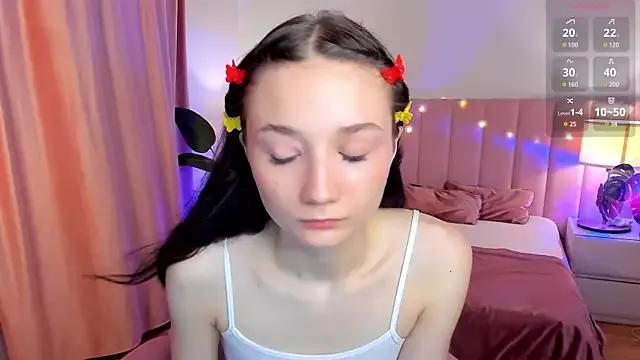 MilliMouse from StripChat