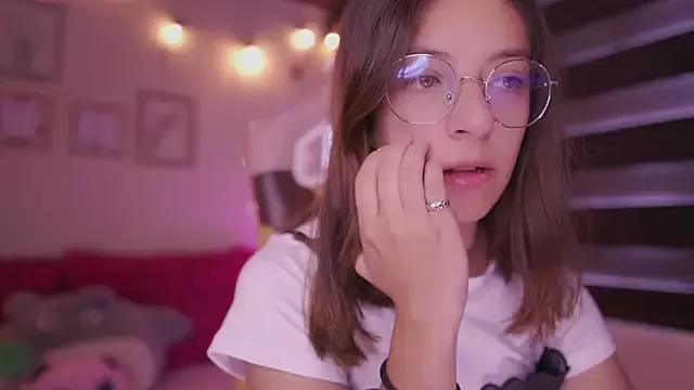 milly_kenner from StripChat