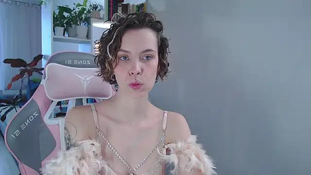 milly_ross from StripChat