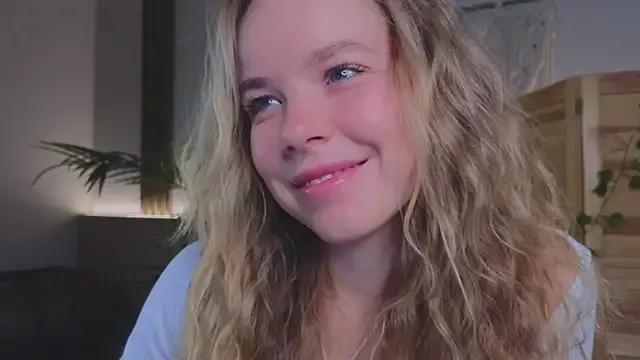 milly_shy from StripChat