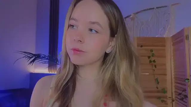 milly_shy from StripChat